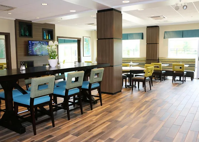 Holiday Inn Express & Suites - Hendersonville Se - Flat Rock By Ihg